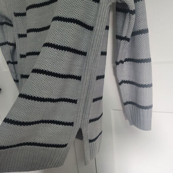 a.n.a womens crew neck long sleeve pullover sweater medium - Picture 10 of 10